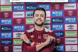 足球比分-曾给莱曼、阿穆尼亚、什琴斯尼打替补 40岁法比安斯基重回西汉姆